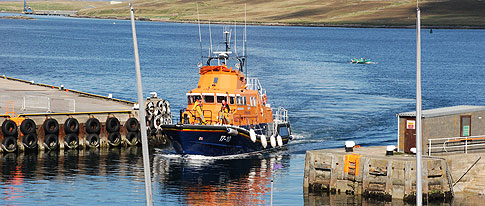 banner image: Sylvia-Georgeson-Monty-Georgeson-Brae-HS-Lerwick-Lifeboat